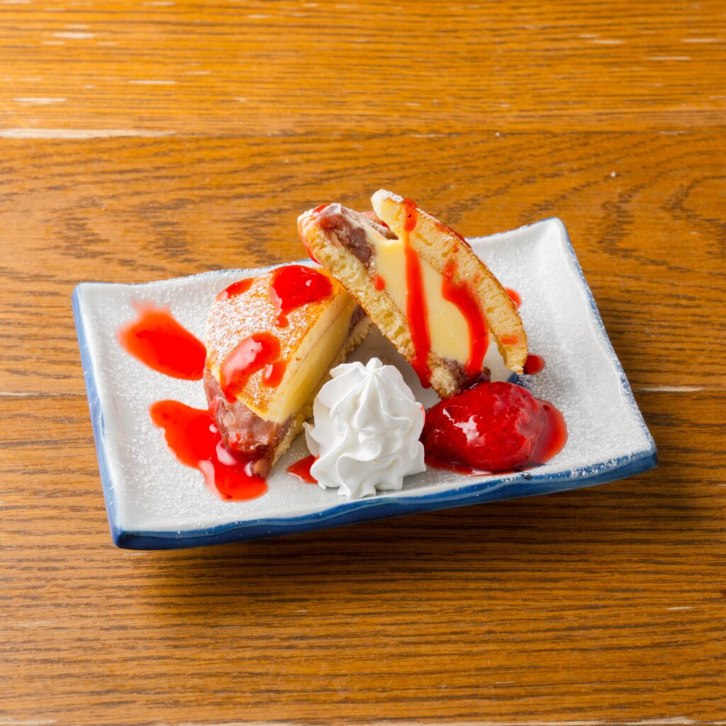 イチゴどら焼きアイスの画像